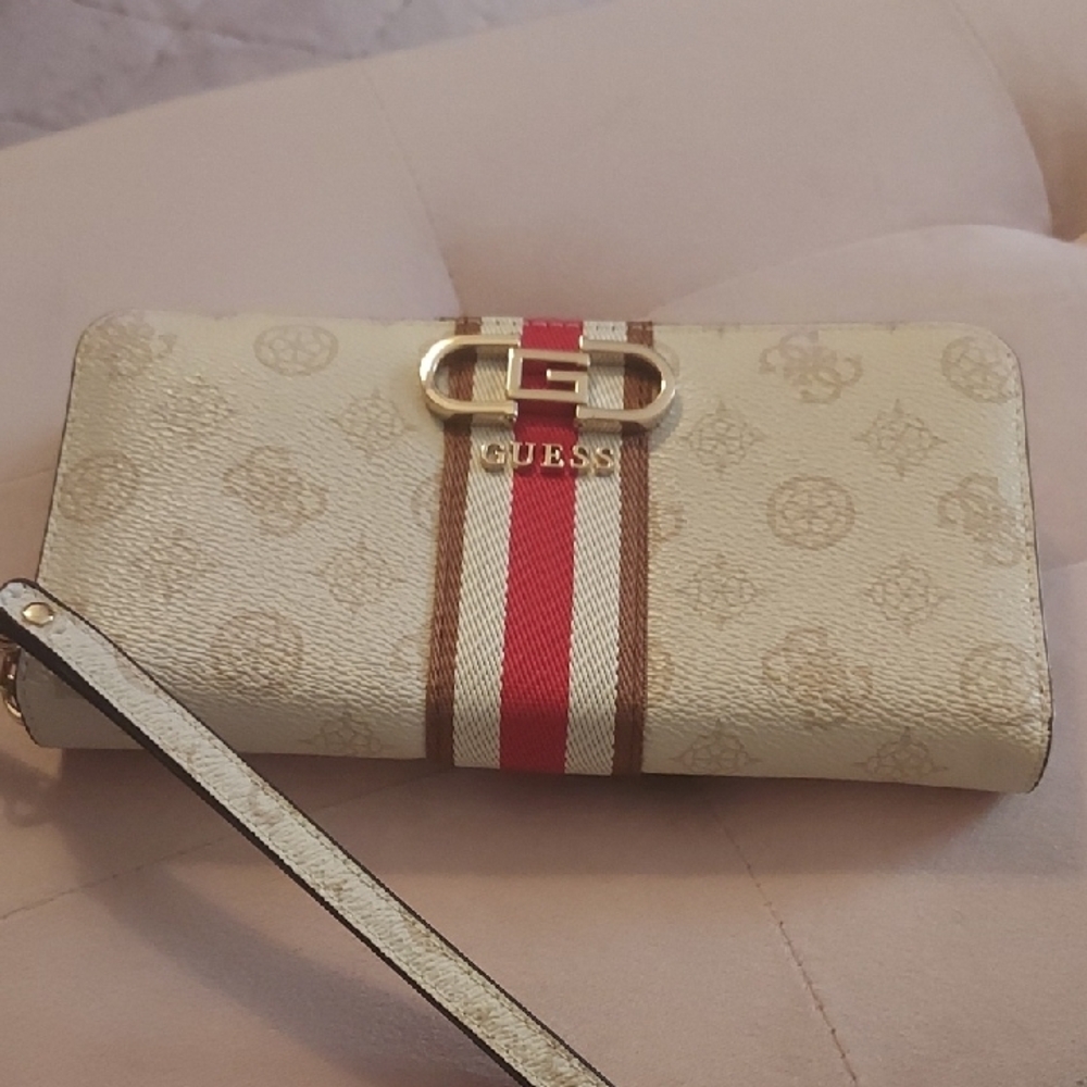 GUESS Cream and Red Women's Wallet